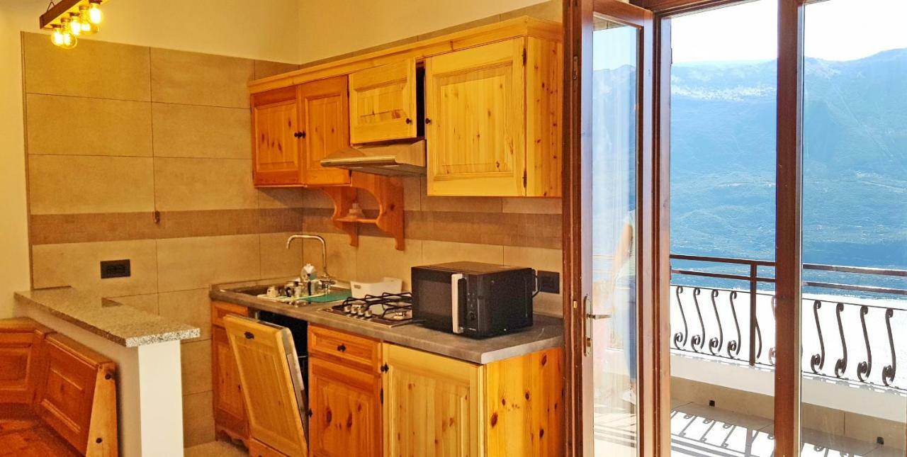 Casa Nonno Sergio Lake View By Gardadomusmea Tremosine Екстериор снимка